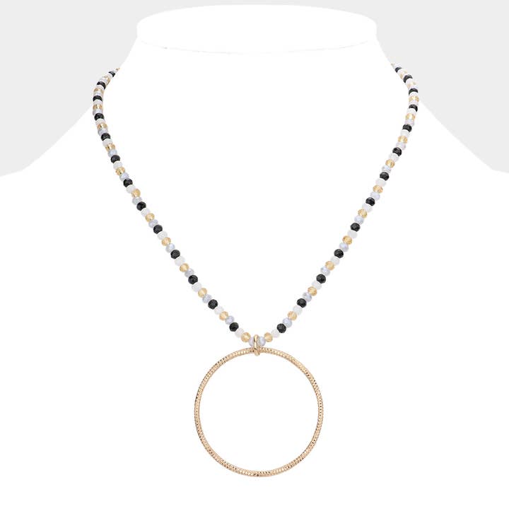 Sensibling Corp. - Vendita all'ingrosso Collana con ciondolo/pendaglio - Collana con perline sfaccettate con pendente a cerchio in metallo aperto