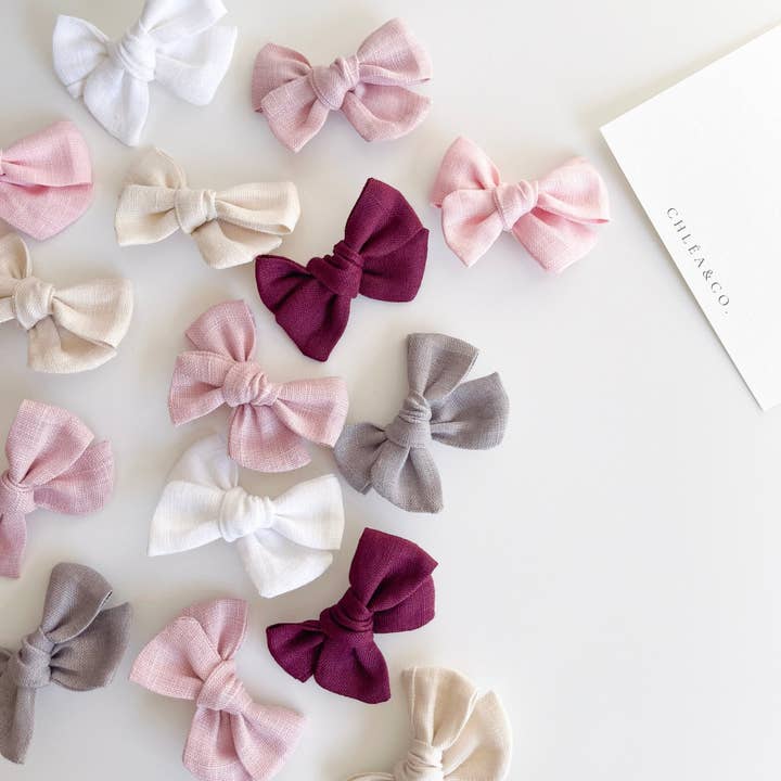 Set of 2 Georgia Pinwheel Bow for wholesale by Chlea & Co.