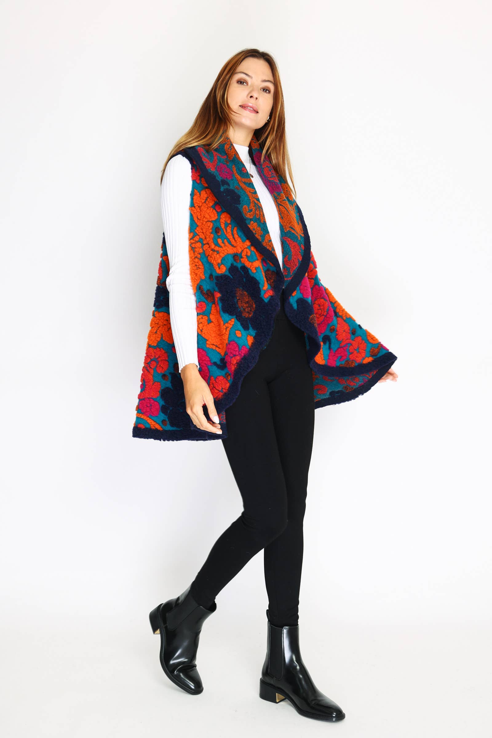 ORNELLA PARIS – wholesale Jacket – Women's – BLL-VK003 wool jacket

12