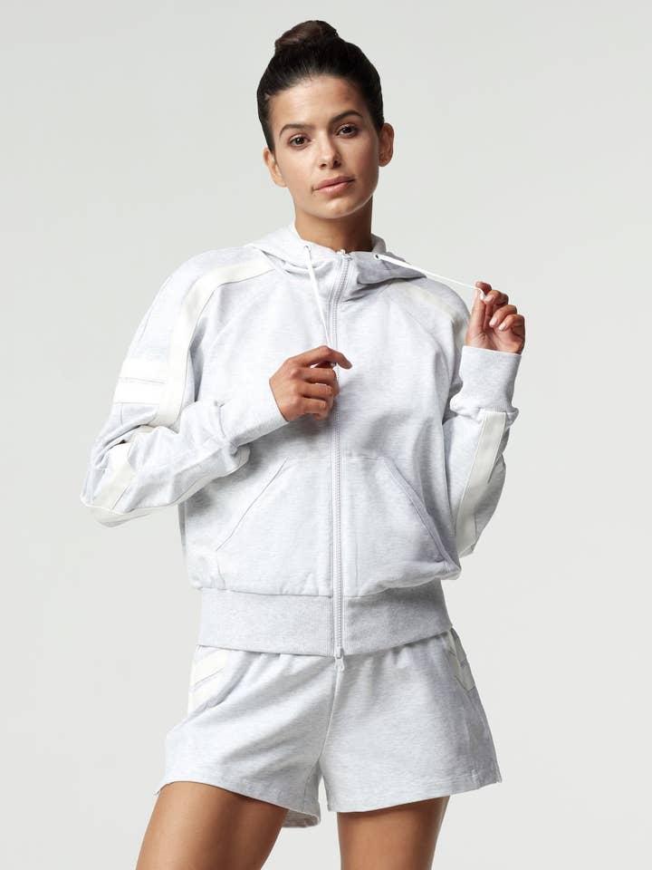 Maitri hættetrøje for engroshandel hos Blanc Noir