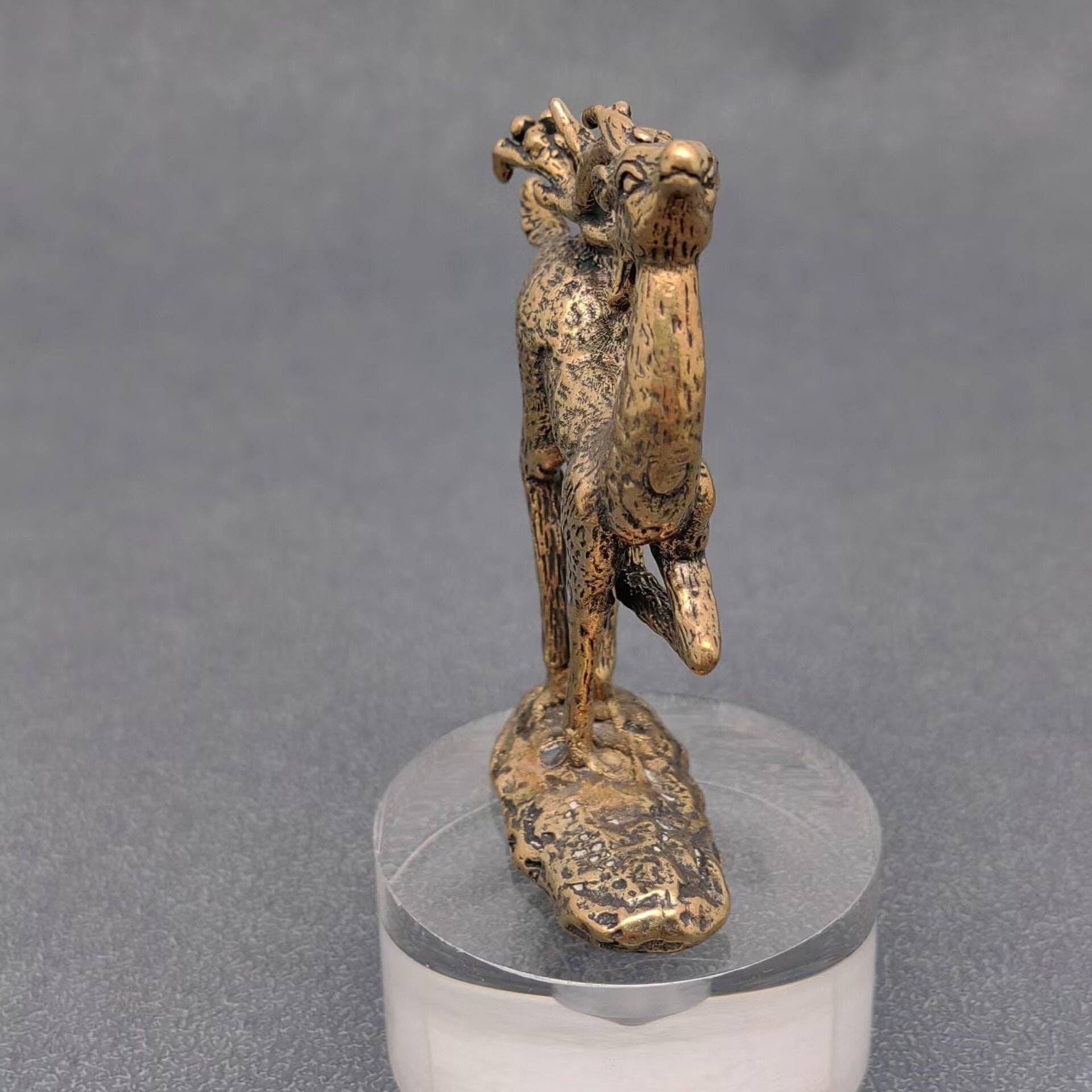 Mio Queena - Wholesale Decorative Figurine - Brass Deer Desktop Ornaments Decoration2