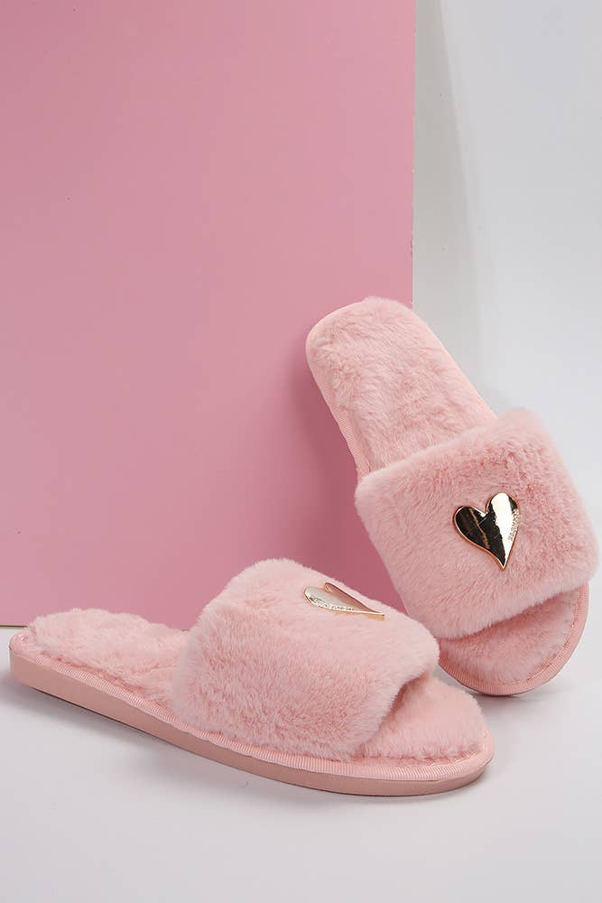 UNISHE - Wholesale Slippers - Women's - Heart Pendant Fluffy Slippers ZK70114