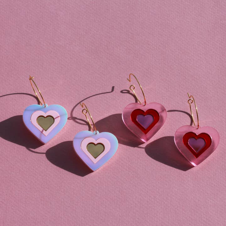 Retro Hearts | Akrylörhängen | Statement & Lightweight för wholesale av LUNA & SAYA