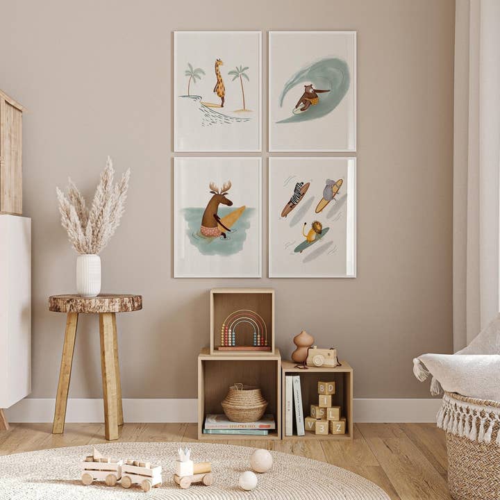 Ensemble d'impressions d'animaux surfeurs pour enfants pour la vente par Urchin Bay