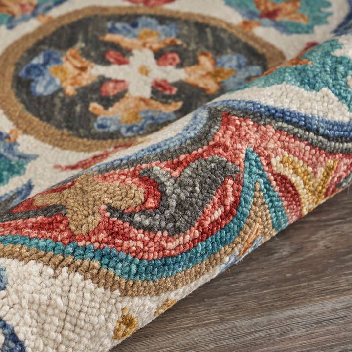 LR Home - Wholesale Area Rug - Nia Classic Scalloped Edge Hand-Tufted Wool Indoor Area Rug53