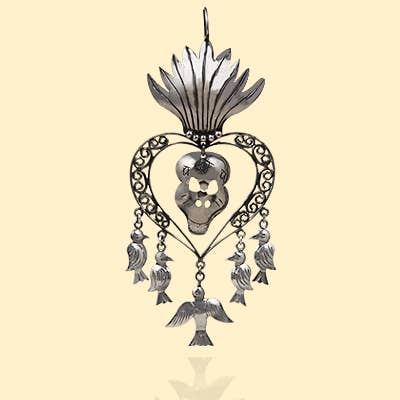 Pendientes Sterling con corazón sagrado, calavera y pájaros para venta al por mayor de Moosepablos, Inc.