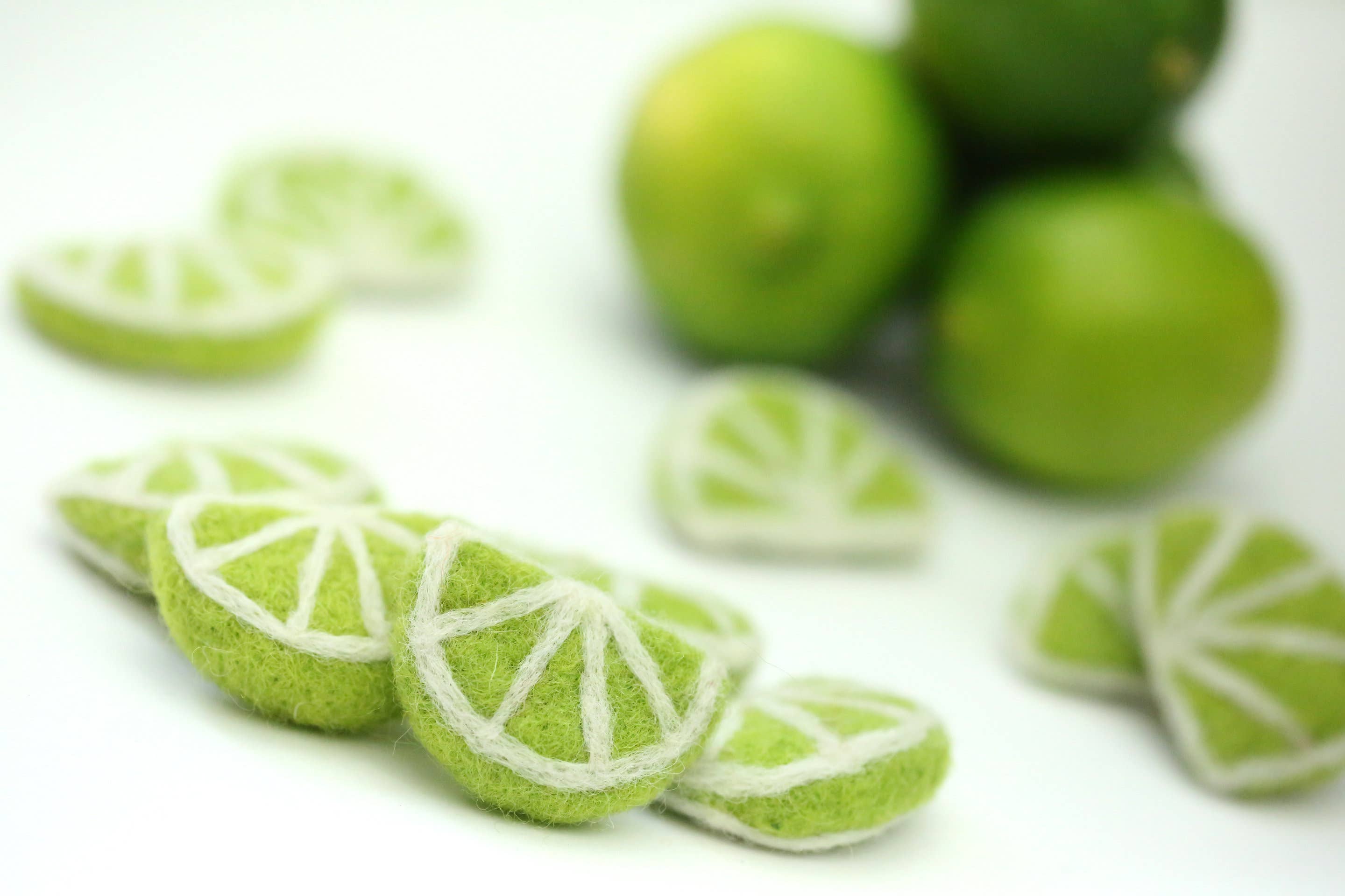 The Felt Pod – wholesale Decorative tabletop object – Felt Limes Summer Fruits Lime Slices1