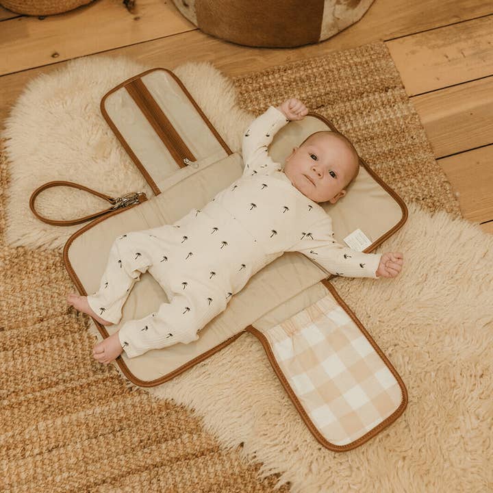 OiOi - Wholesale Changing Mat/Pad - Baby - Change Mat Clutch - Beige Gingham