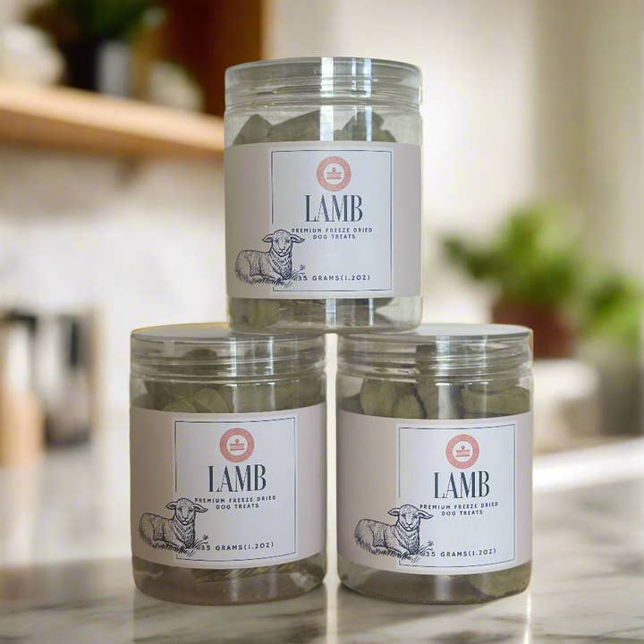 Paw Paw Patisserie™️ | Treats That Love Your Dog Back💞 - Wholesale Pet Treats - Dog - Freeze Dried Lamb & Spinach0