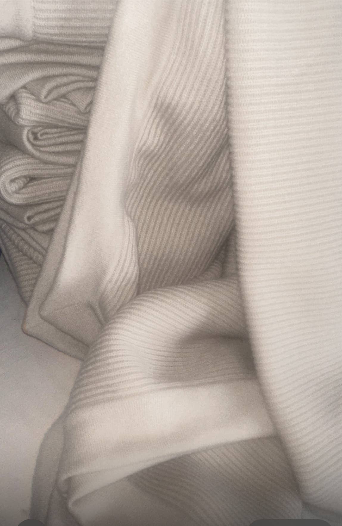 PRATI - Venta al por mayor Mantas de sofá - Manta de cachemira 100% con borde doblado 70x200 cm1