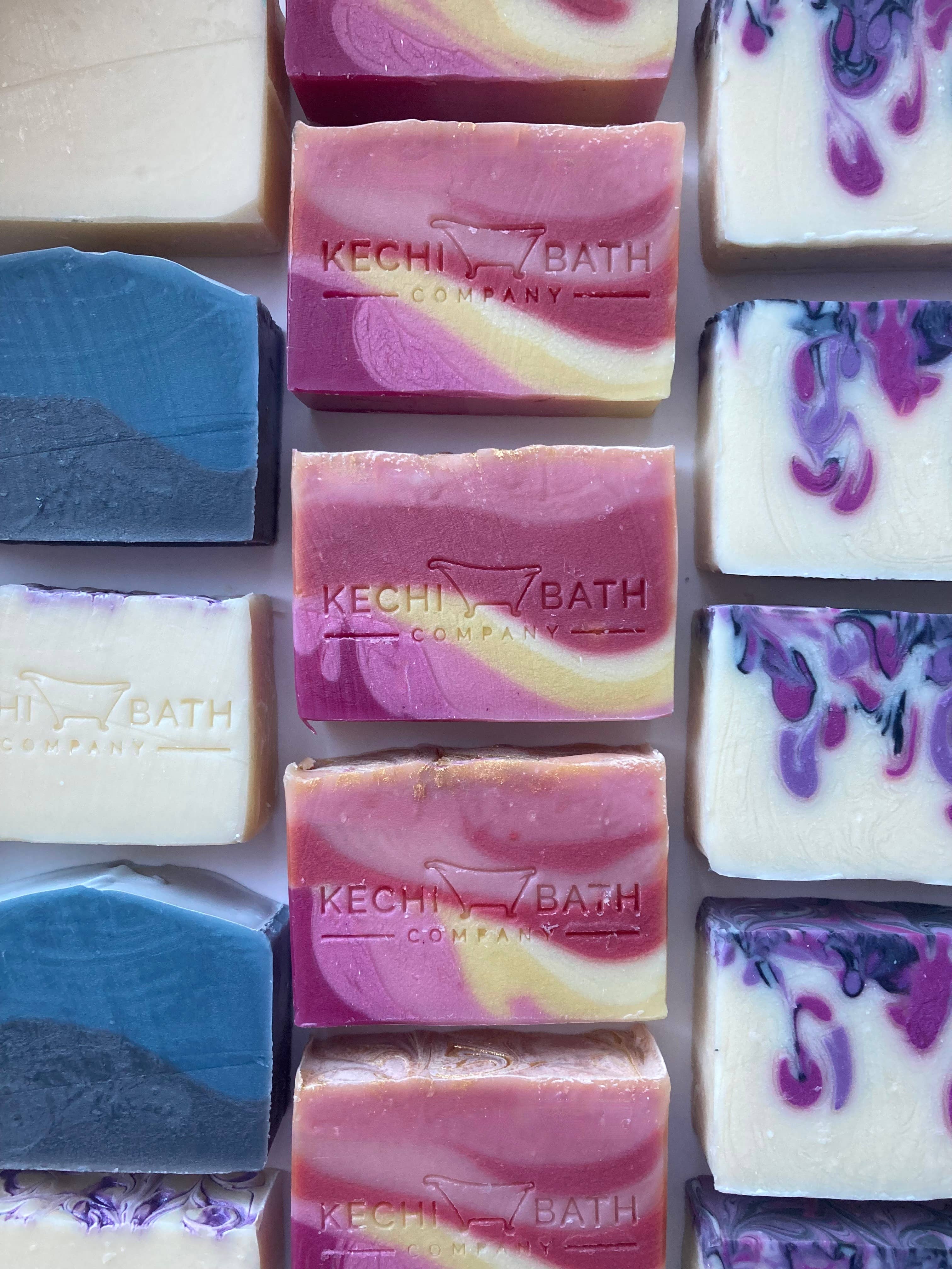 Kechi Bath Company - Vente Pains de savon - Savon artisanal à la noix de coco des Caraïbes1