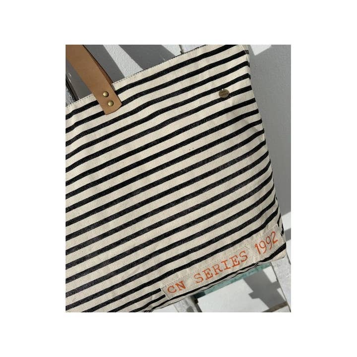 Casa Natura Design SL - Wholesale Tote Bag - Women's - Large Rectangular Bag with Leather Handle and Zipper - ZEB SKYLAR8