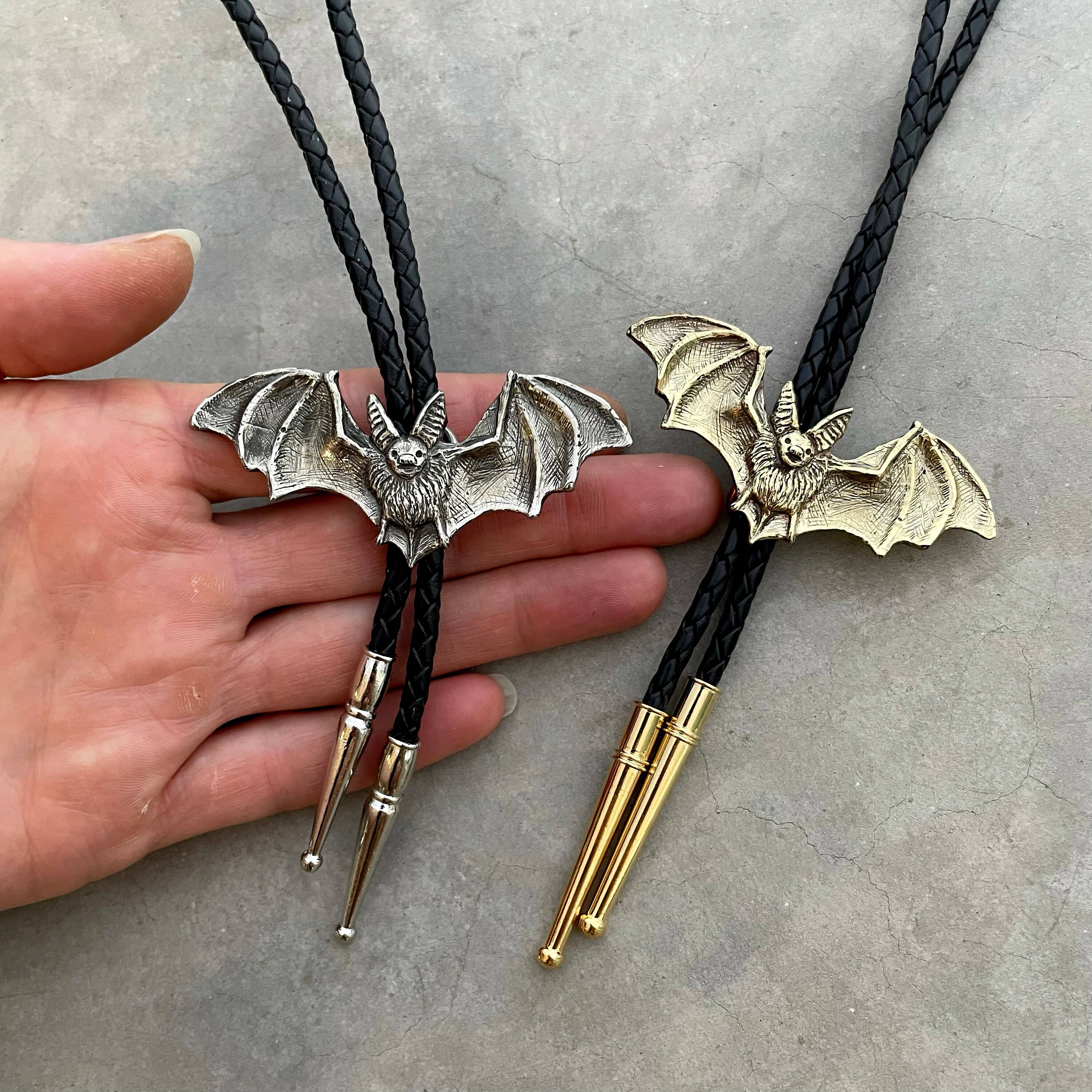 HELIOTROPE – wholesale Slipsar – Herr – Bat Bolo Tie - Blek fladdermus8