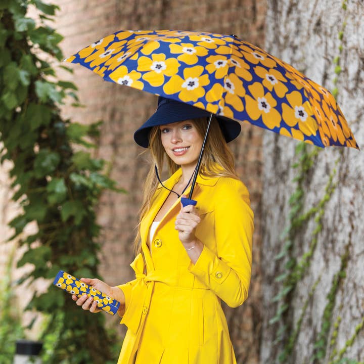 Vinrella - Wholesale Umbrella - Women's - Nikki on Blue Bottle Umbrella4