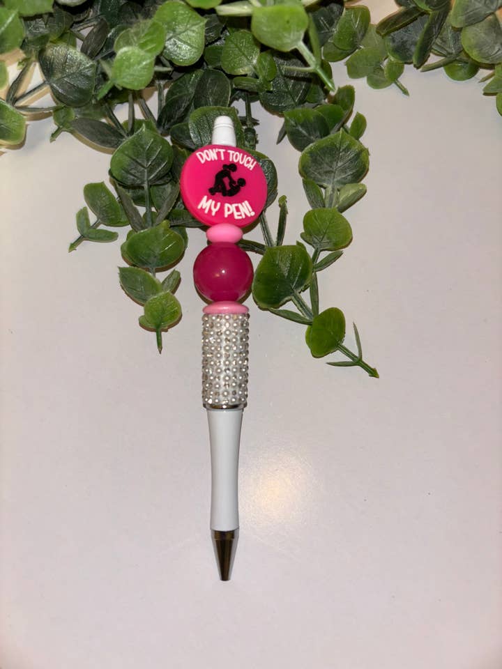 Stylo rose Don't Touch pour la vente par Rae’s Shop