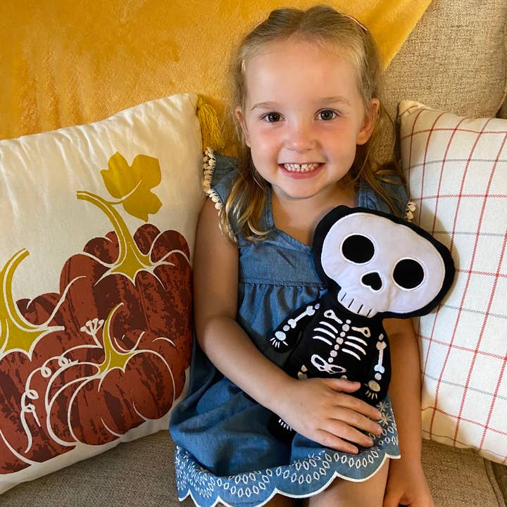 MaterialJill - Wholesale Stuffed/Plush Toy - Kids & Baby - 12" Halloween Stuffed Plush - Skeleton Plush2