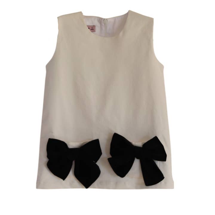 Robe en velours ivoire 25615 avec nœuds noirs pour la vente par Phi Clothing