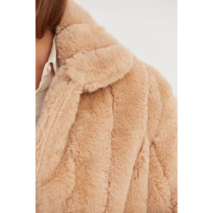 HYFVE - Wholesale Jacket - Women's - HF25A715-Faux Fur Jacket