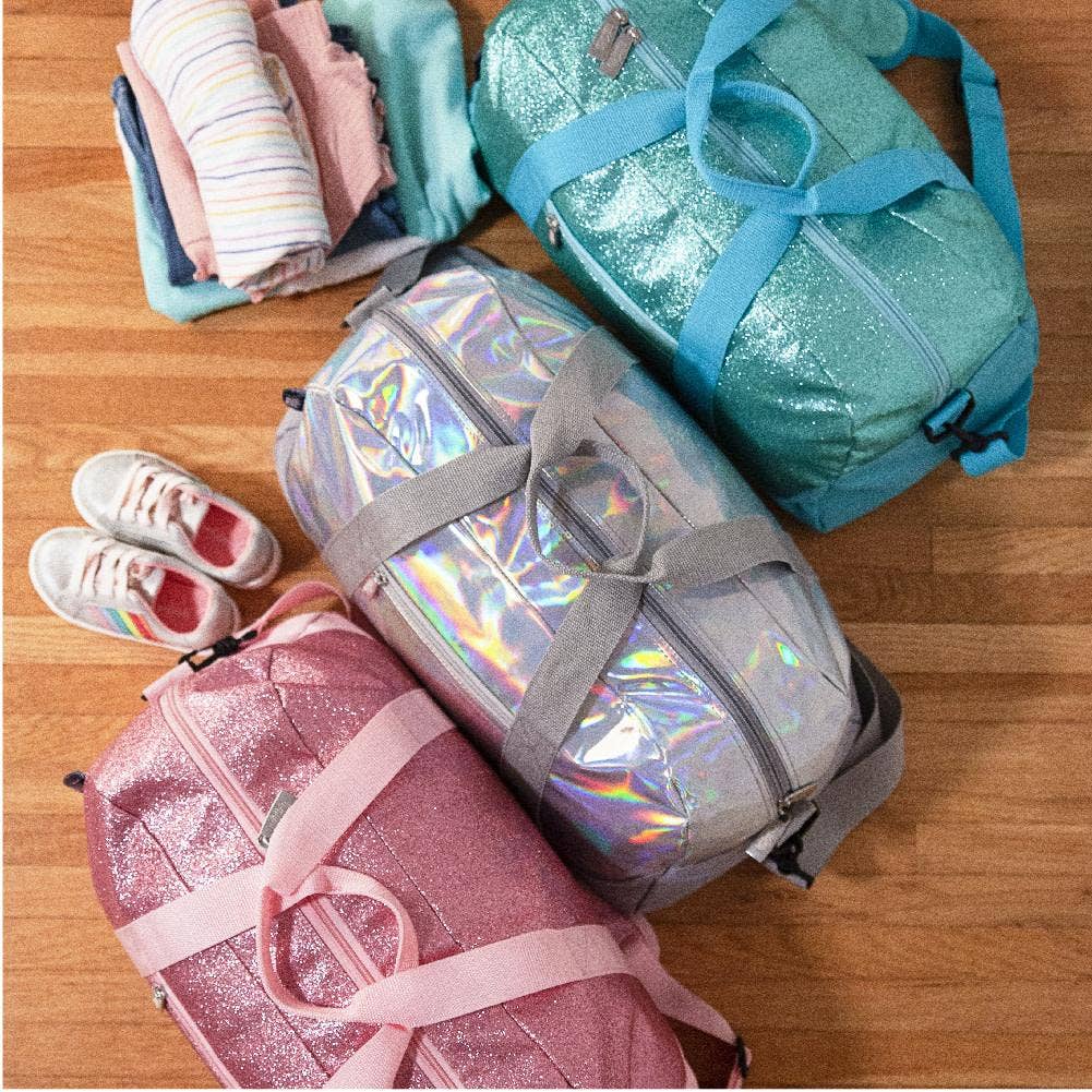 Wildkin – wholesale Weekender bag – Kids – Holographic Overnighter Duffel Bag3