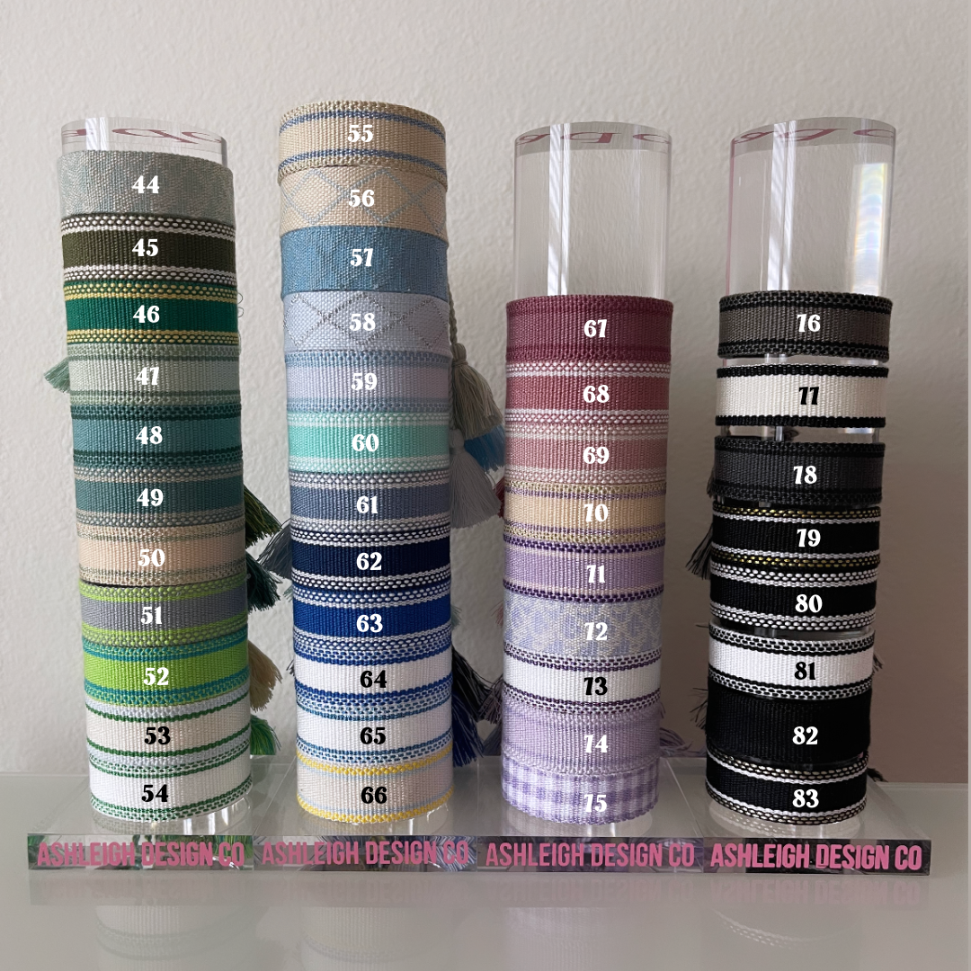 AshleighDesignCo – wholesale Vävt/flätat armband – *Barn* anpassat broderat armband4