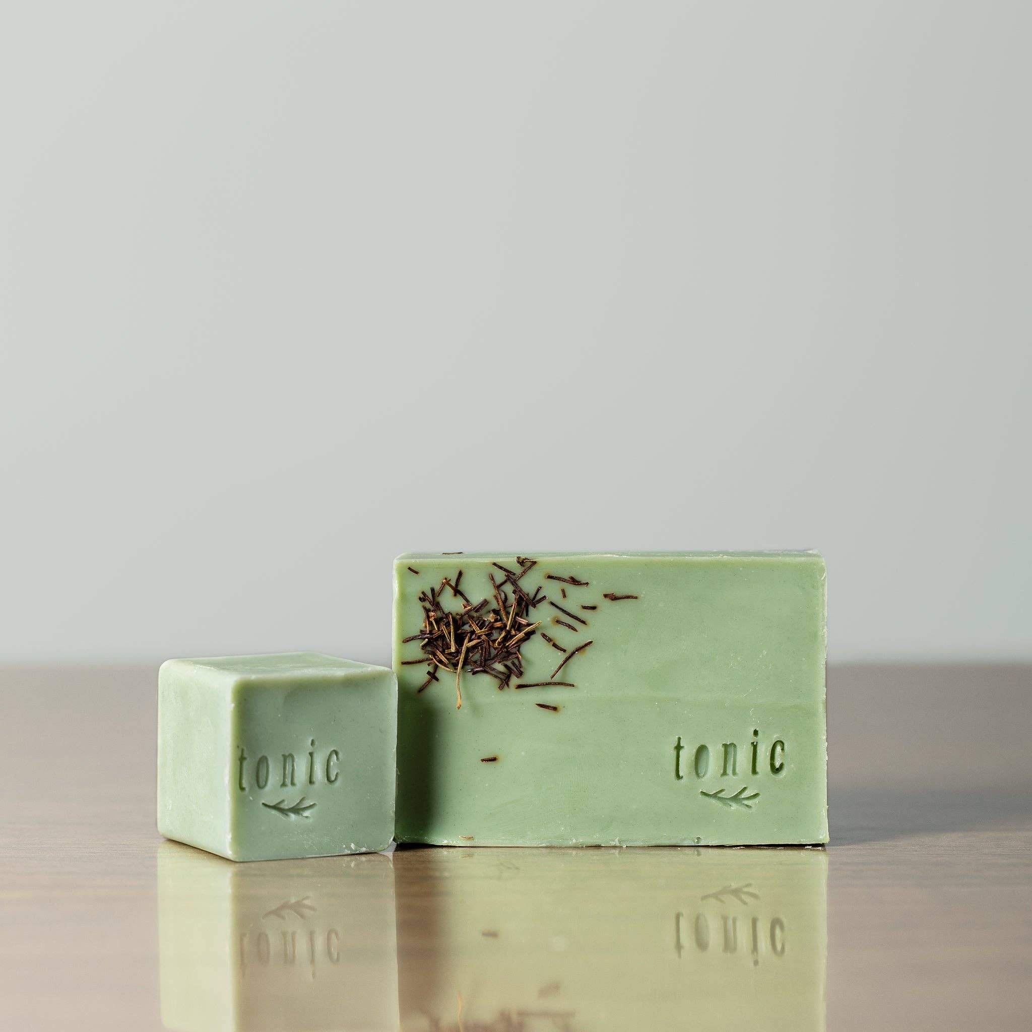 Atelier Tonic - Wholesale Bar Soap - Sapin soap1