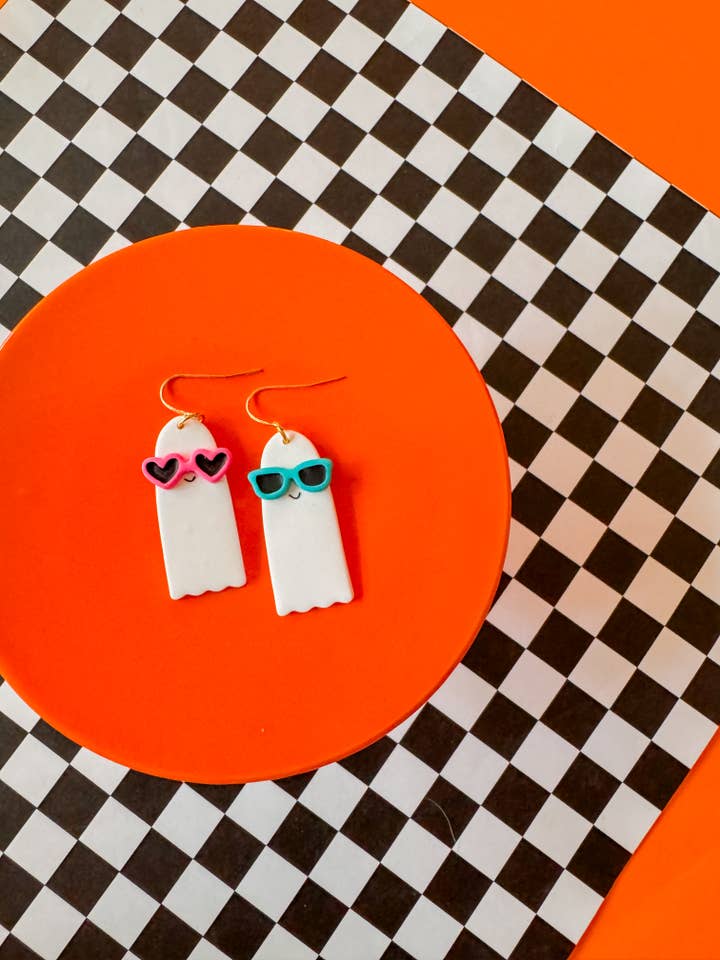 Svala tjejspöken | Lera örhängen för wholesale av Larry’s Waffle Shop