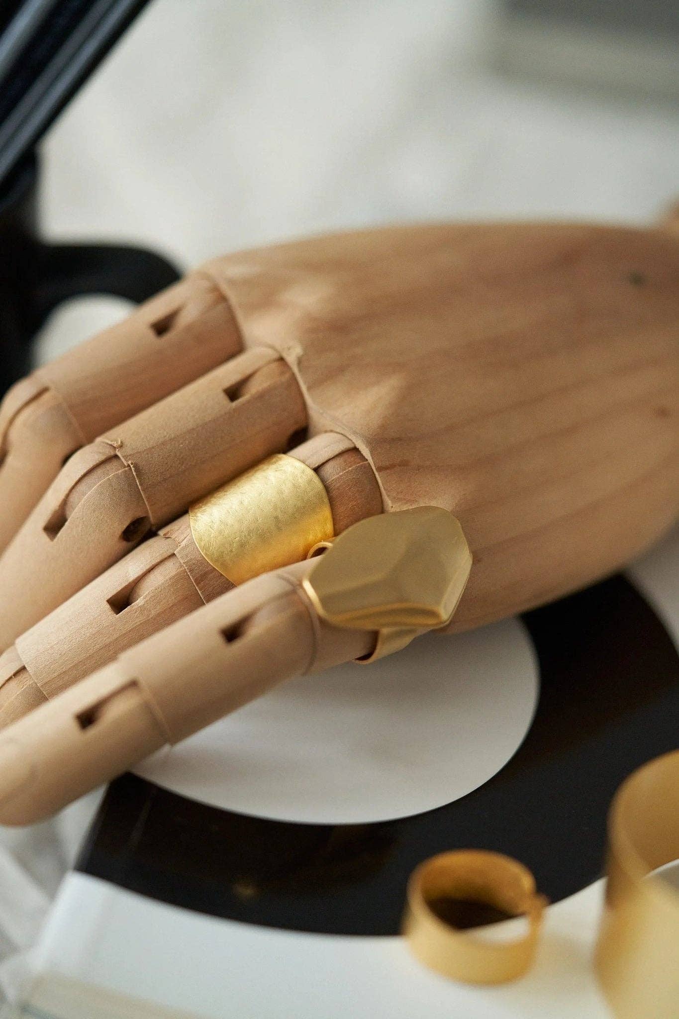 Sofia Godinho – wholesale Cocktail/Statement Ring – Lenny-ring8