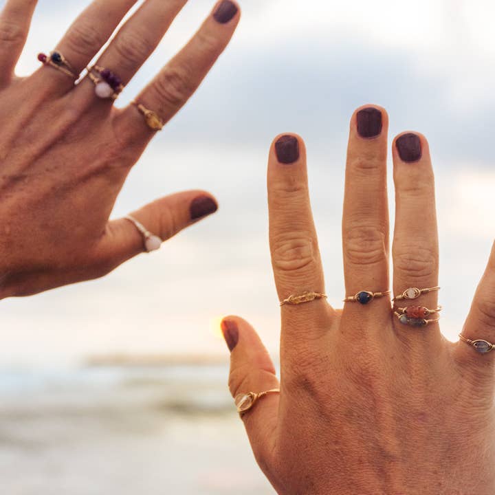 Saffier sierlijke ring voor wholesale door Kindness Gems