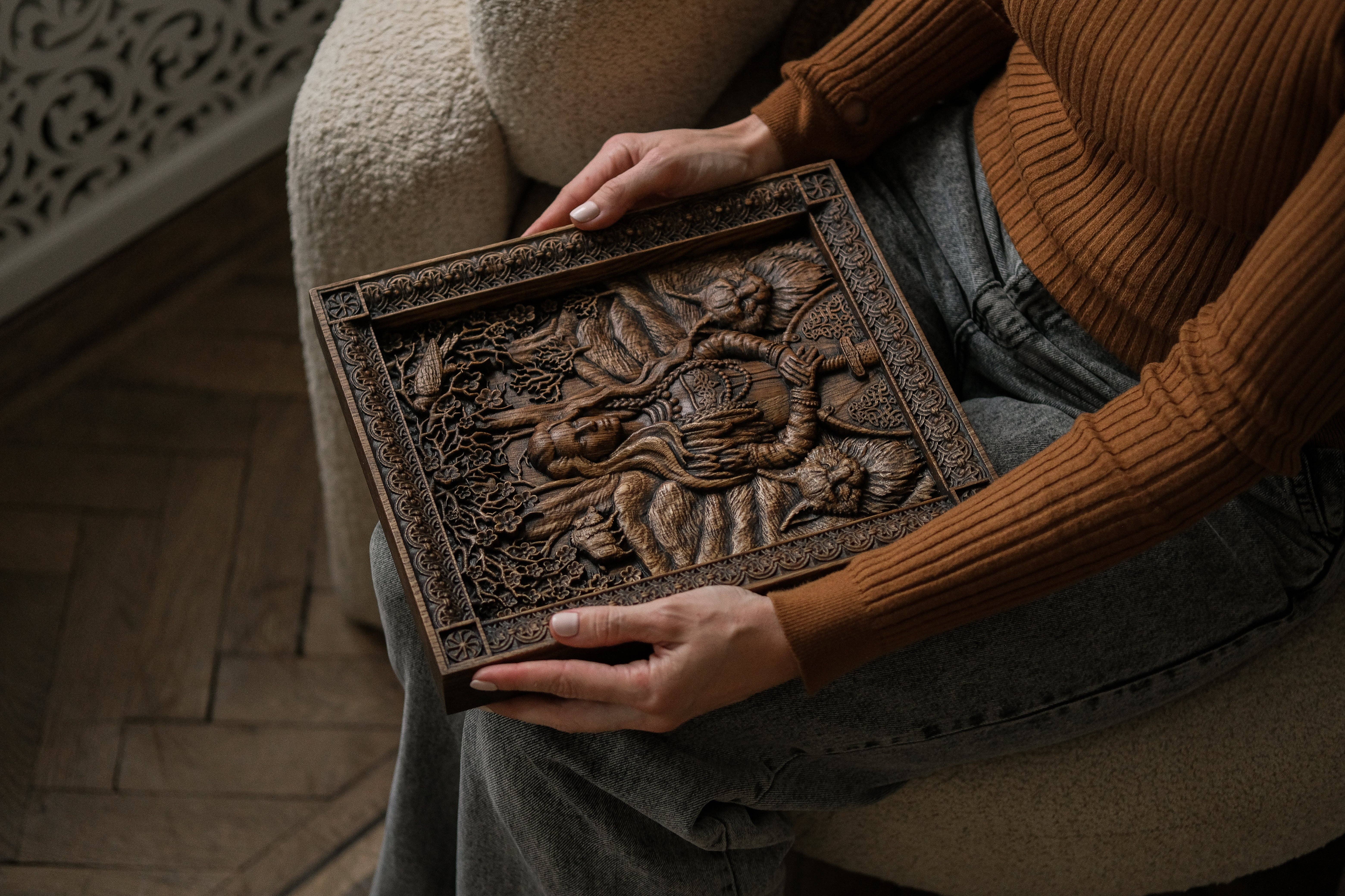 KozakWorkshop - Vente Décoration murale - Tableau mural en bois sculpté déesse scandinave Freyja7