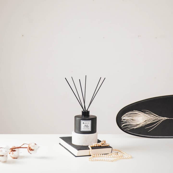 Housevitamin bv - Wholesale Reed Diffuser - HV Home de Cologne Reed Diffusers - 200 ml - Wild and free