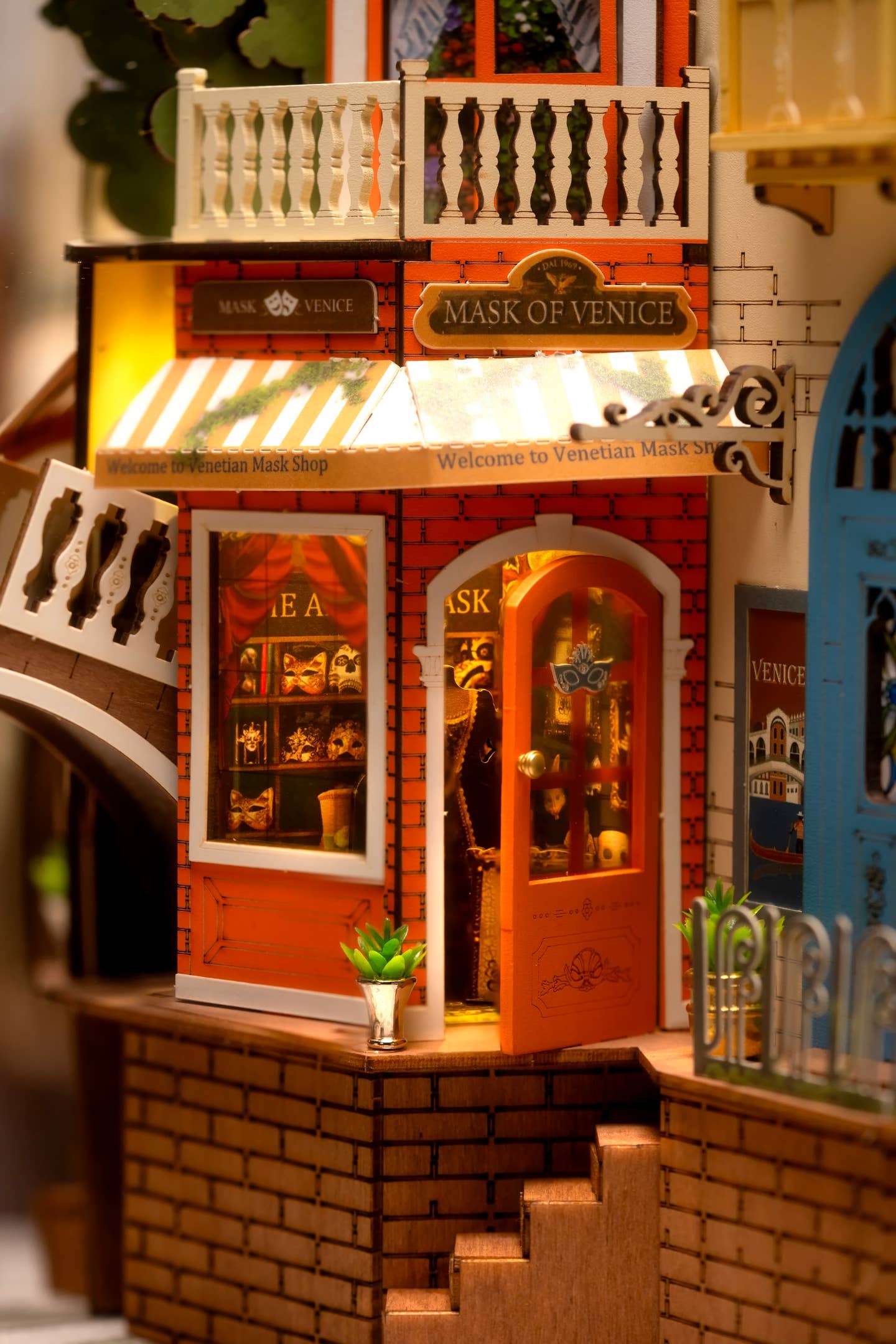 Hands Craft - Wholesale Puzzle - Kids - DIY Book Nook Kit: Romantic Venice with Dust Cover11