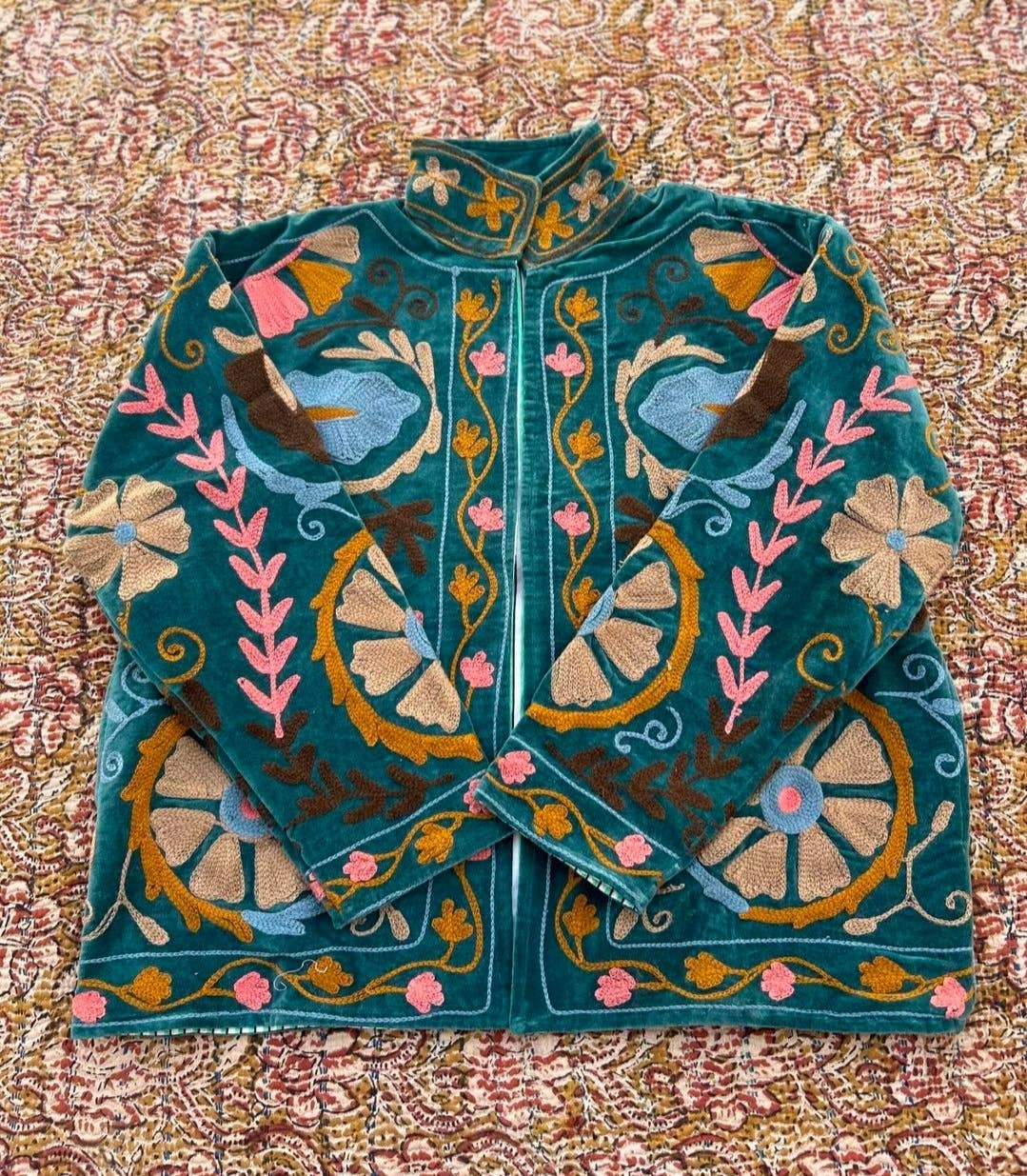 Bhawana Handicrafts - Wholesale Jacket – Women's - 5 Pcs Assorted New Velvet handmade suzani embroidery Jackets1