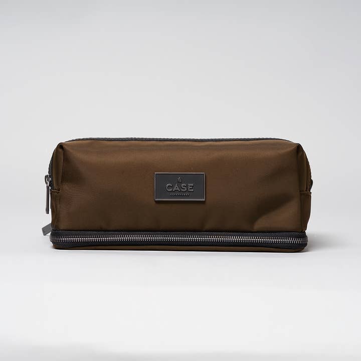 Master Washbag - Olive Green for wholesale by Case Copenhagen