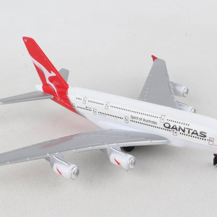 Daron Worldwide Trading - Wholesale Toy Plane - Kids - RT8538-1 Qantas A380 Single Plane by Daron Toys2