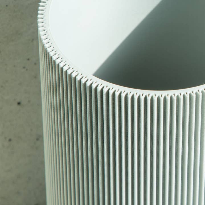 dennismaass. – Großhandel Vasen – GERADE Vase9