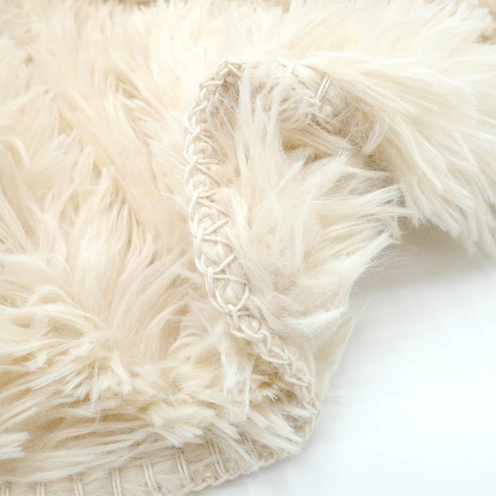 Le comptoir de la plage - Wholesale Bedding Blanket - Long pile faux fur throw 220x240cm - Natural longwool2