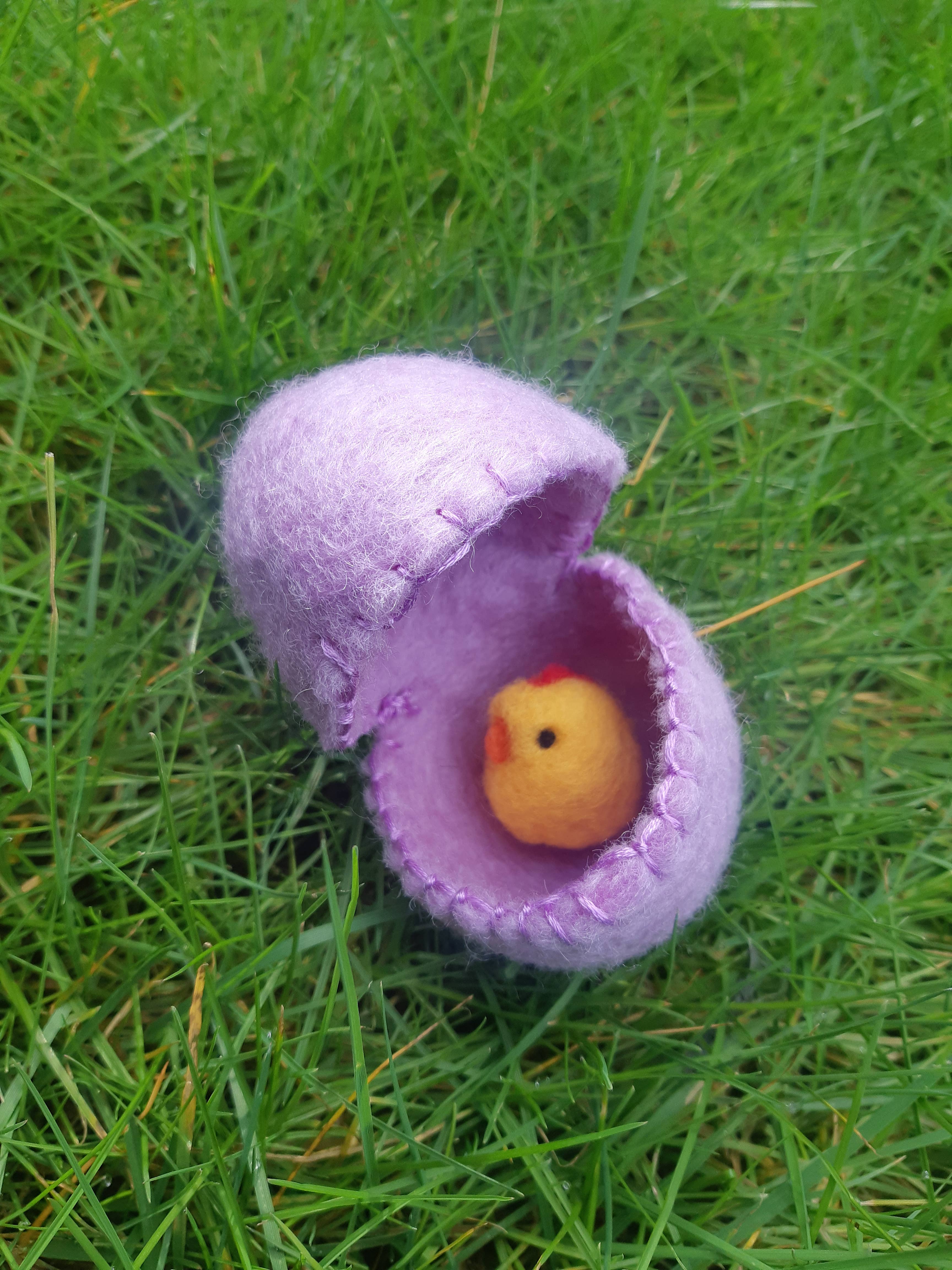 Coastal Felting - Wholesale Decorative tabletop object - Needle felted Easter egg and bunny or chick play set3