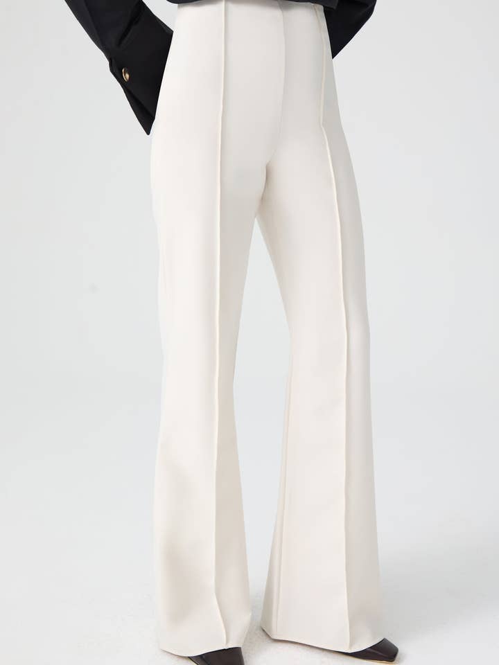 GERIPPTE CREPE-HOSE für den Großhandel von Touché Privé EU