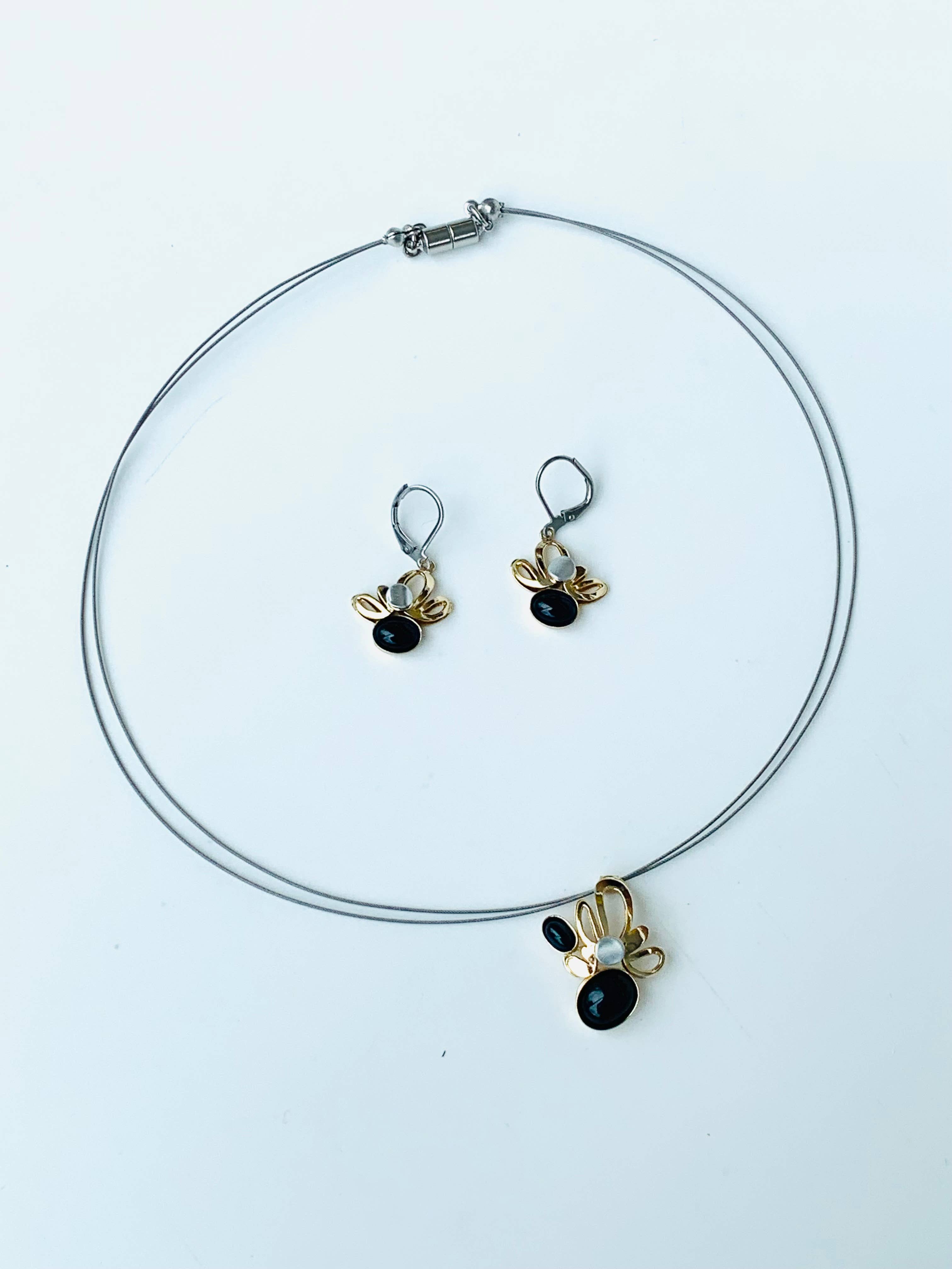 Christophe Poly / Crono Design – wholesale Jewellery set – SETS (KY) - Small Pendant WireNeck(K) 19" & LeverEar(X) Sets6