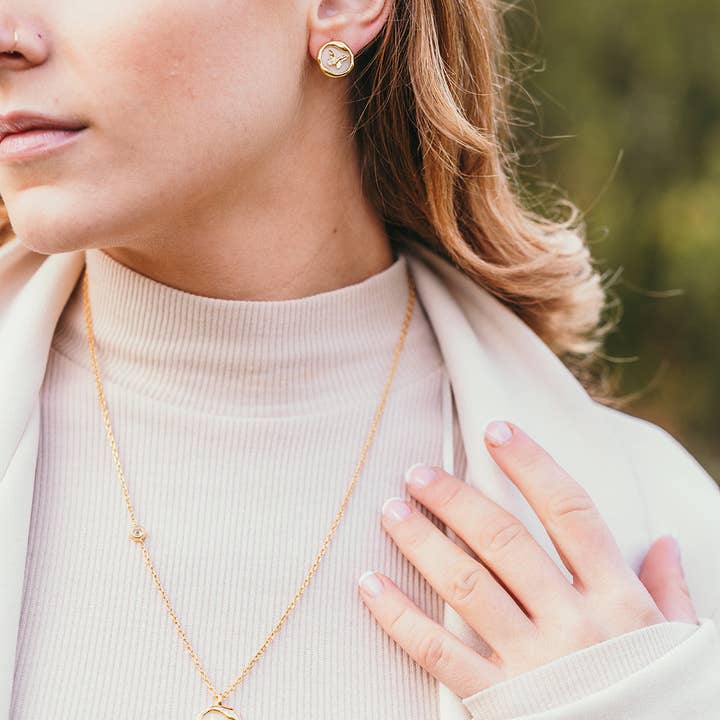 Harma - Wholesale Pendant/Charm Necklace - Ethereal Flutter Butterfly Bolo Necklace1