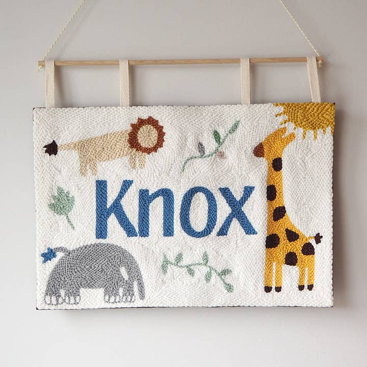 Punchneedle Safari och Namnbanner för wholesale av Brown Betty Blue