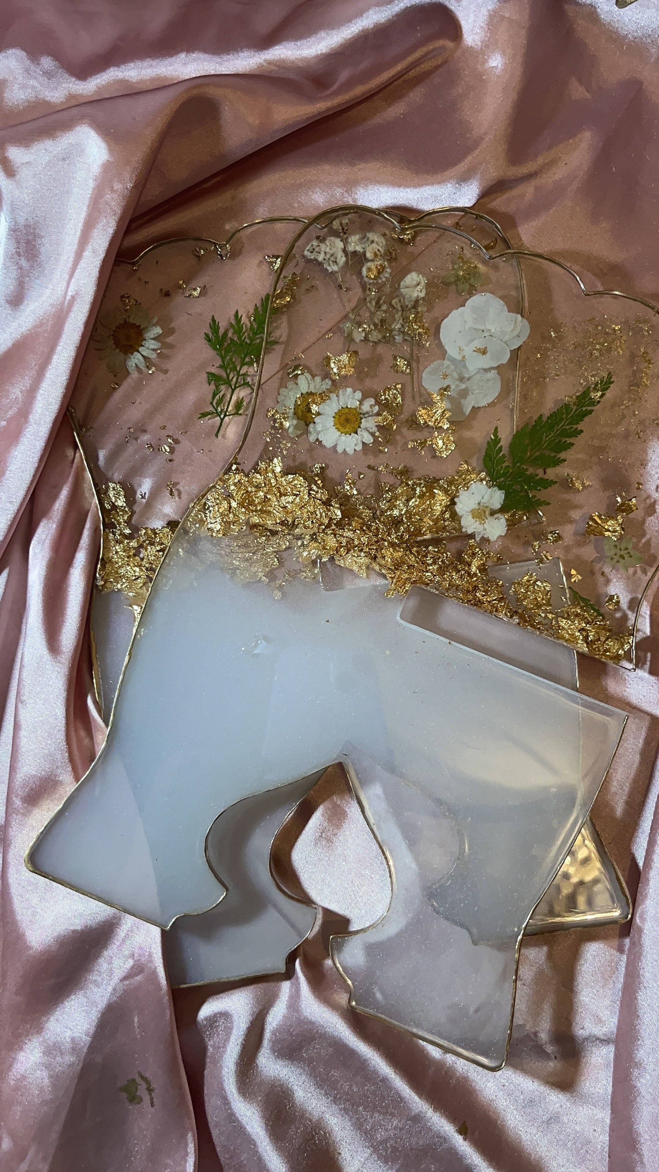 Hudaa & Co - Wholesale Book Stand - Custom resin book stand/Quran stand | quranic | marble effect | reading | bespoke designs | Islam | Eid | Ramadan | gift | present8