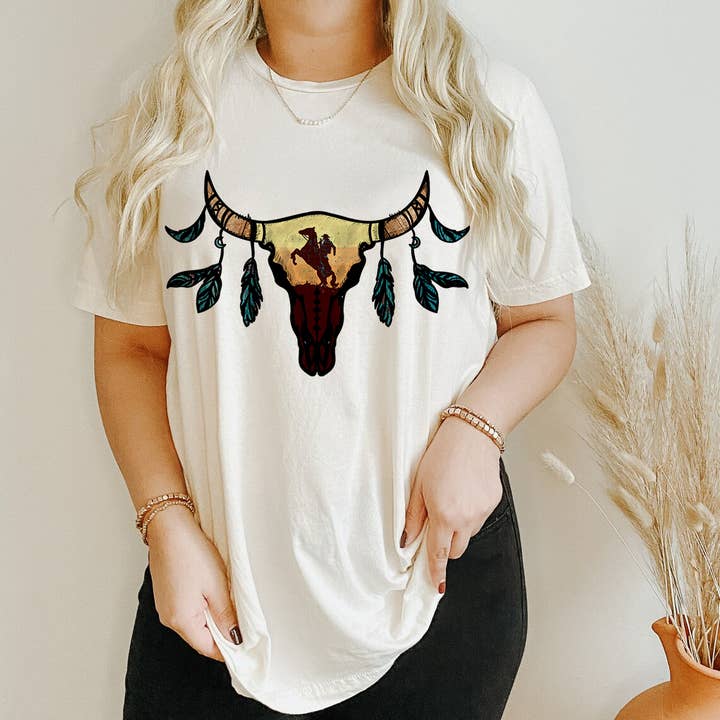 T-shirt western Longhorn Cowboy Sunset pour la vente par Planted Design Apparel