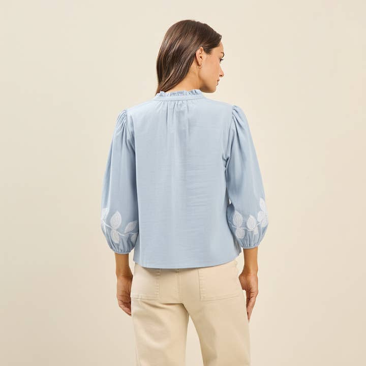 Able – Großhandel Hemd mit Button-down-Kragen – Damen – Bestickte Baumwollbluse6