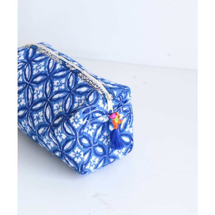 TerraWeave - Wholesale Makeup/Cosmetic Bag - Floral Quilted Makeup Travel Bag - Bridesmaid & Wifey Gift