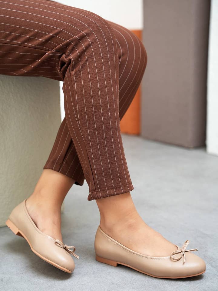 Zapatos planos con lazo beige, zapatos planos sin cordones con detalle de lazo para venta al por mayor de LAMİNTA