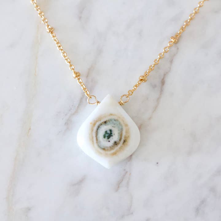 Mesa Blue - Wholesale Pendant/Charm Necklace - Solar Quartz NecklaceÂ