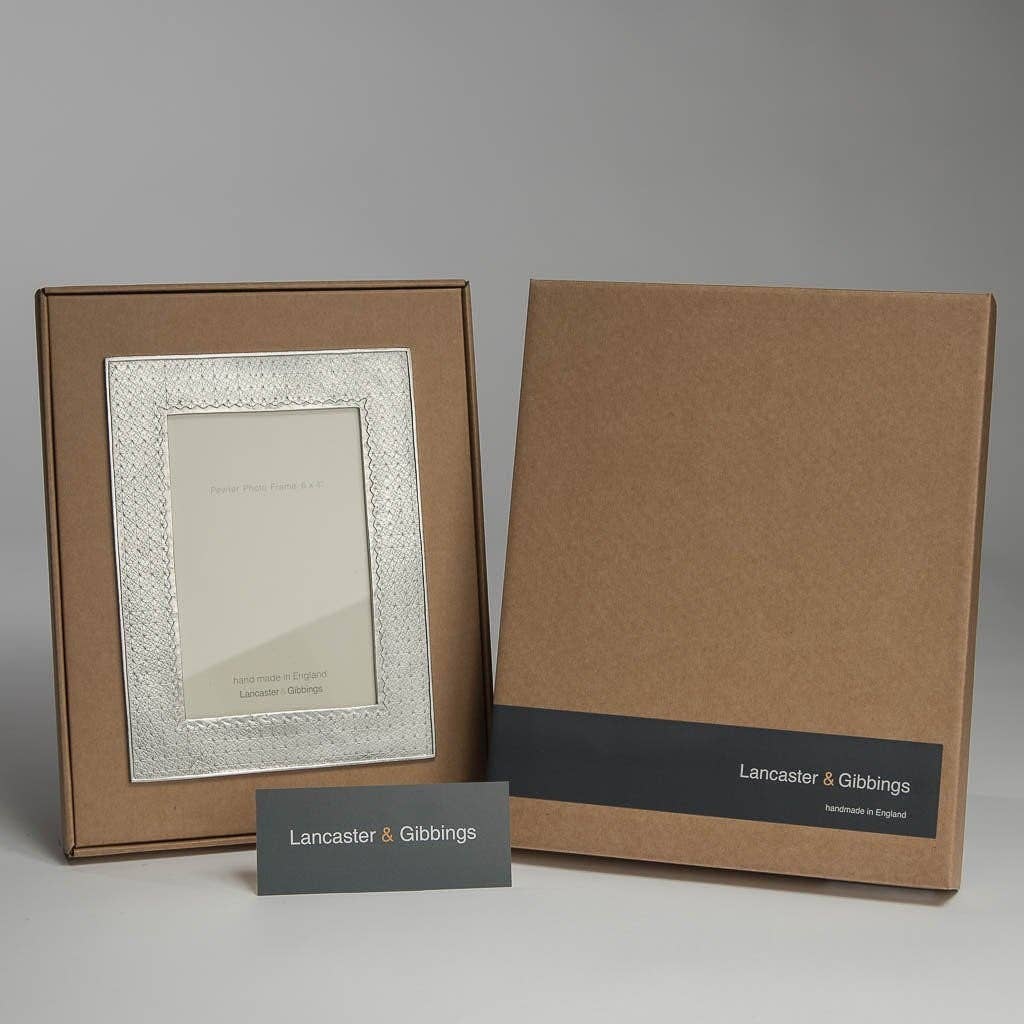 Lancaster and Gibbings - Wholesale Picture Frame - Kiriko Hand cast Pewter  Photo Frame4