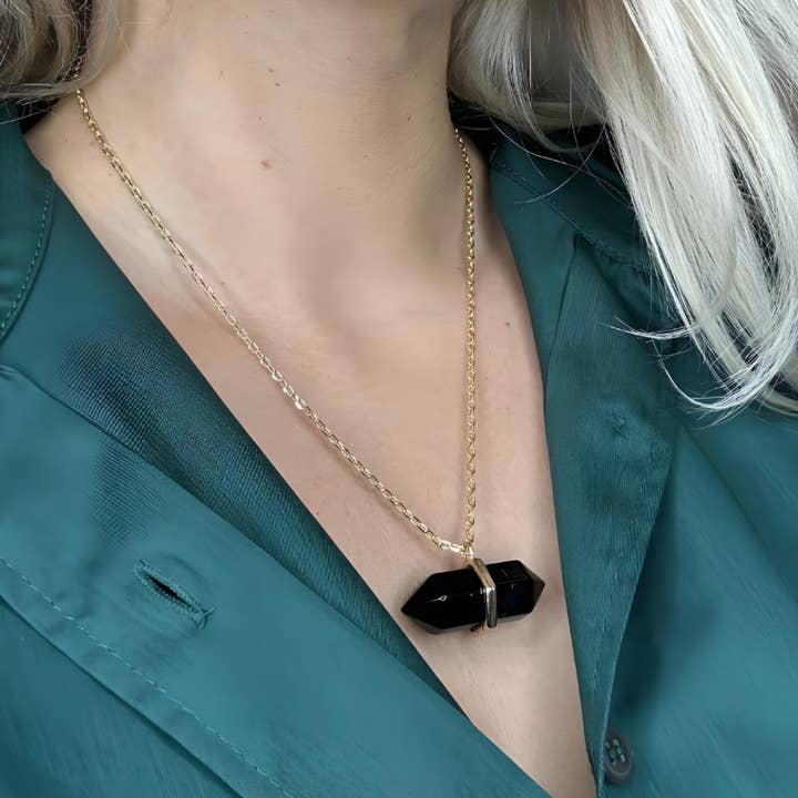 Onyx Natural Gemstone Necklace - 24K Gold Filled for wholesale by Blonde Collection
