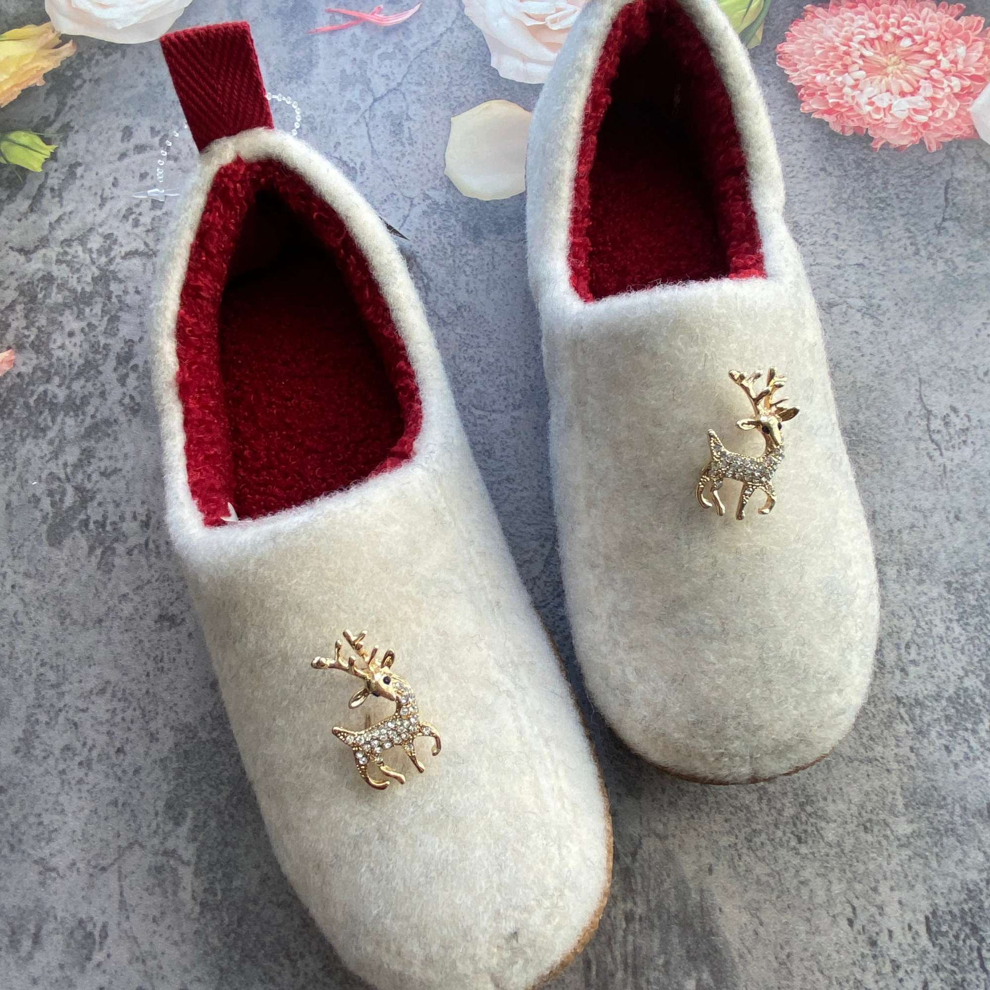 DrifWoo – Großhandel Broschen – Glitzerndes Schneeflocken-Broschenset – Gold- und Silberfarben für die Feiertage7